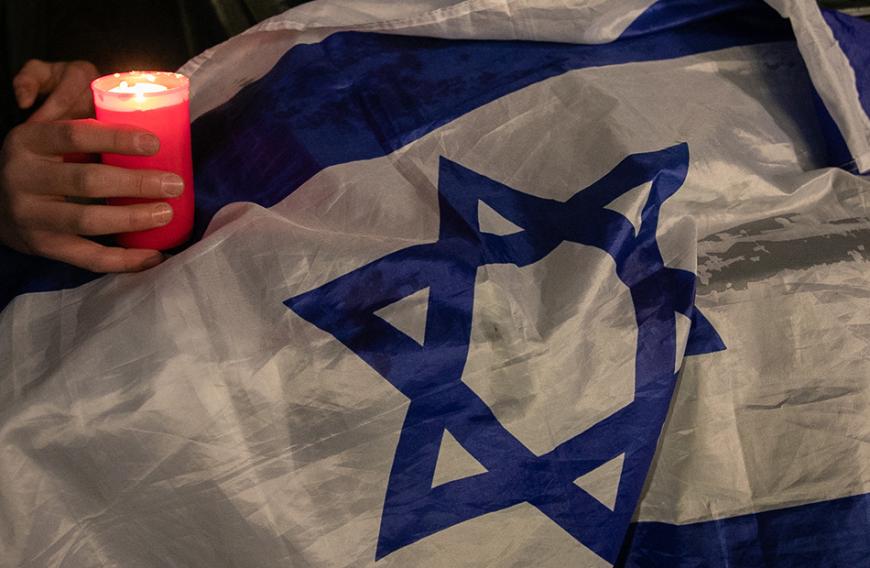 Bei einem Anschalg in Halle, mit antisemitischem Hintergrund, starben am 9. Oktober zwei Menschen.