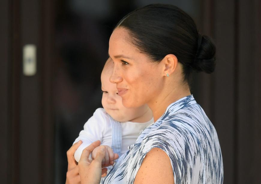 Besonders als Neu-Mama in der Öffentlichkeit zu stehen sei für die 38-Jährige schwer gewesen.