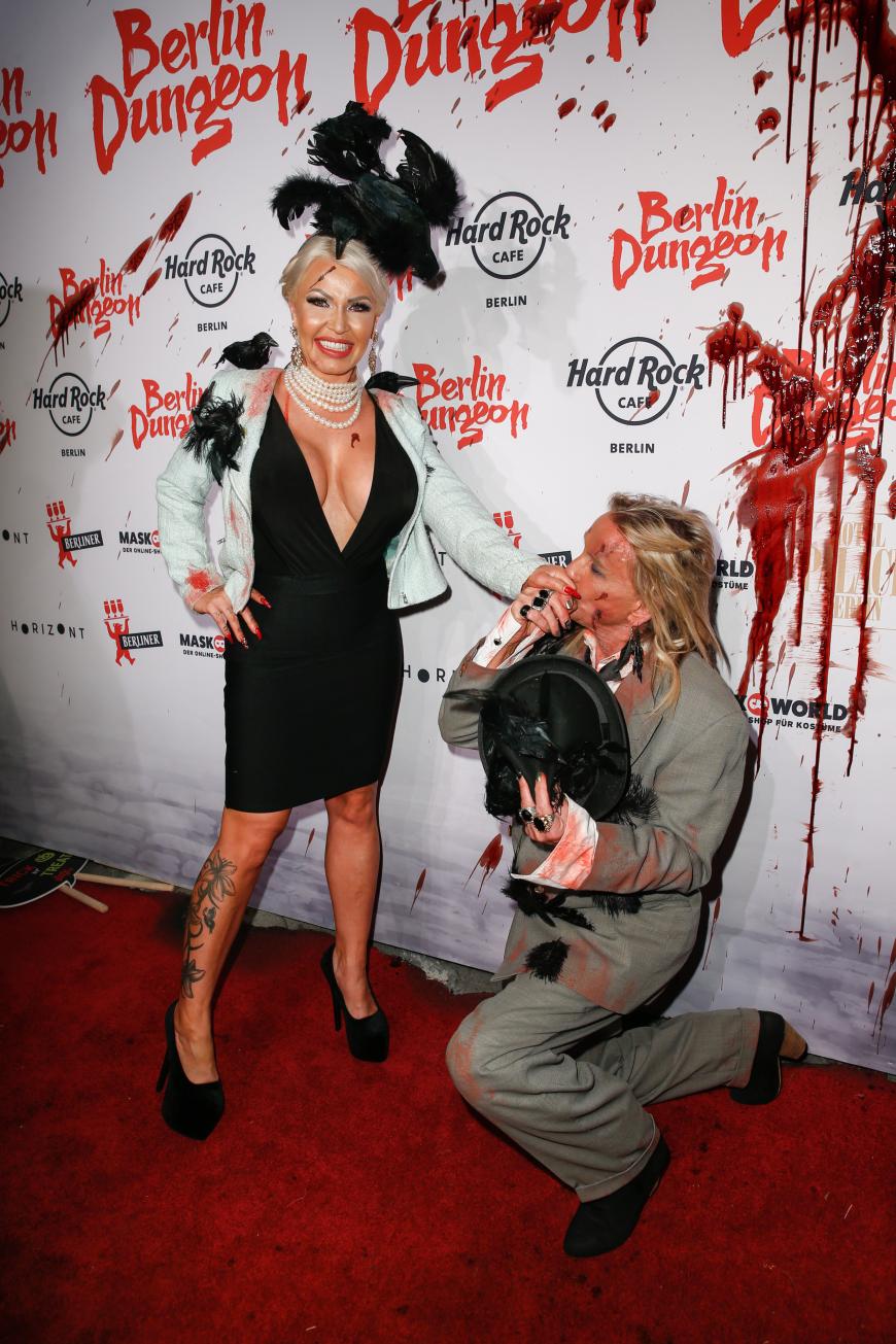 Schaurig schön! Bert Wollersheim mit seiner Frau Ginger Costello auf der Halloween-Party von Natascha Ochsenknecht.