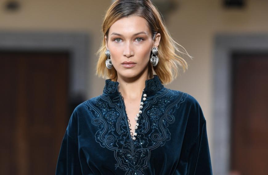 Bella Hadid zeigt, dass das Leben als Topmodel nicht immer nur Glamour und sorgenfreier Luxus bedeutet.