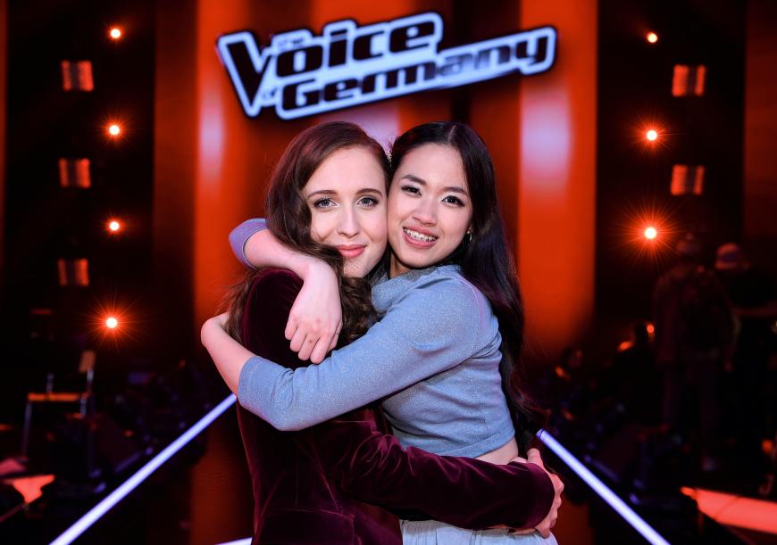 Claudia (r.) aus Team Alice zählt zu den großen Favoriten.