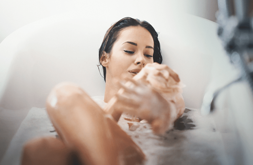 Von Kopf bis Fuß gepflegt: Seifen sind eine tolle und umweltfreundliche Alternativen zu Duschgelen, Shampoos und Cleanser. 
