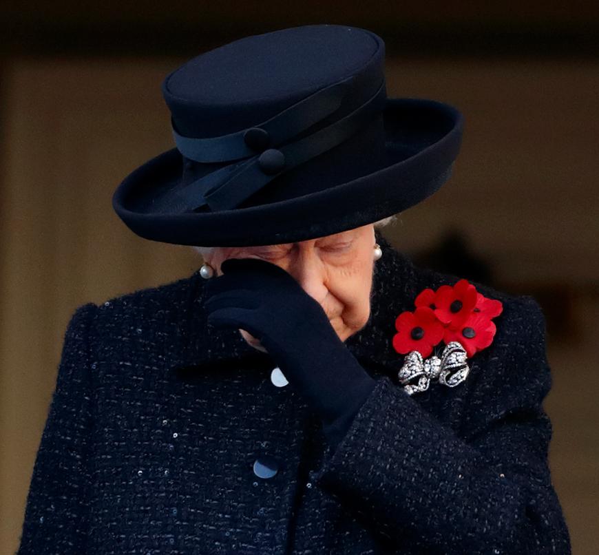 Gerade erst wurde bekannt, dass Harry und Meghan nicht mit der Queen in Sandringham Weihnachten feiern werden. Ein Stich ins Herz für die Königin, deren Lieblingsenkel Harry sein soll.