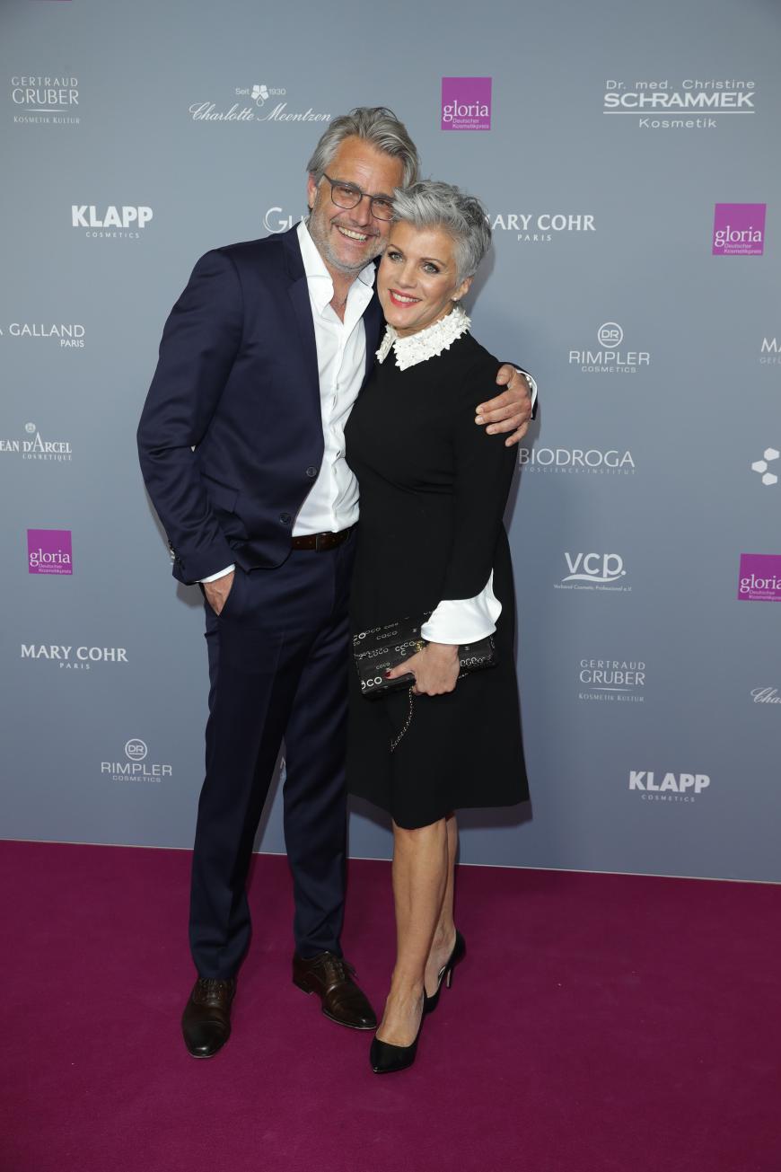 Seit 2017 sind Birgit Schrowange und Frank Spothelfer liiert. Nun wagen sie den nächsten Schritt.
