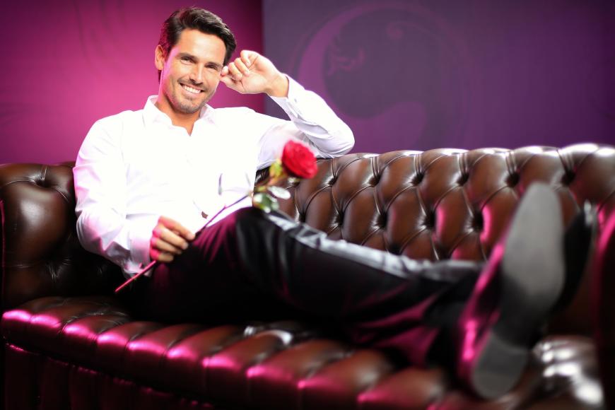 2013, Staffel 3: Jan Kralitschka
Der modelnde Rechtsanwalt mit Kind: 2013 wurde Jan Kralitschka von RTL zum Bachelor auserkoren. Erotik-Sternchen Melanie Müller, die sympathische Mona Stöckli und die hübsche Alissa Harouat buhlten als Letzte um seine Gunst.