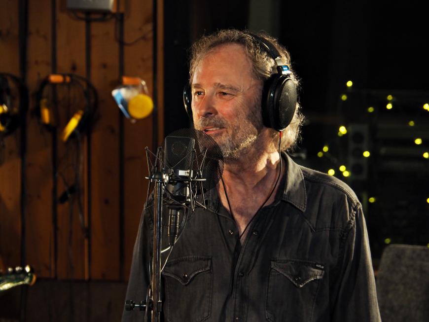 Schlager-Ikone Wolfgang Petry lebt als Pete Wolf sein Faible für englischsprachige Rock-, Blues- und Country-Klänge aus.