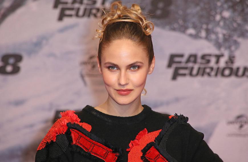 Elena Carrière:
