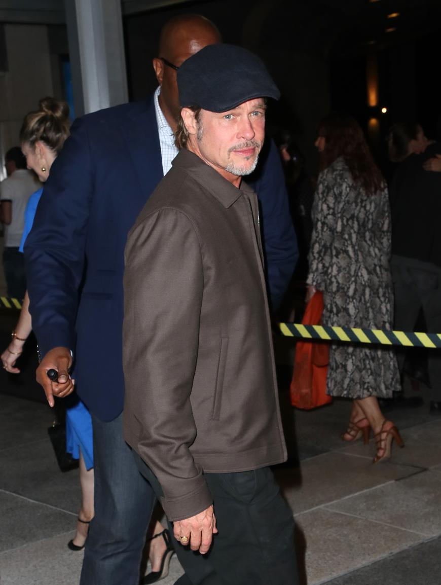 Brad Pitt soll es momentan privat nicht gut gehen - noch mehr seiner Kinder haben sich angeblich gegen ihn gewendet.