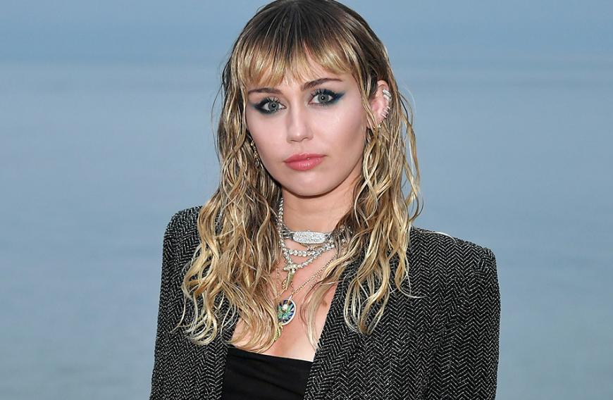 Popstar Miley Cyrus setzt auf Electrolyte und Zitrus-Vitamine.