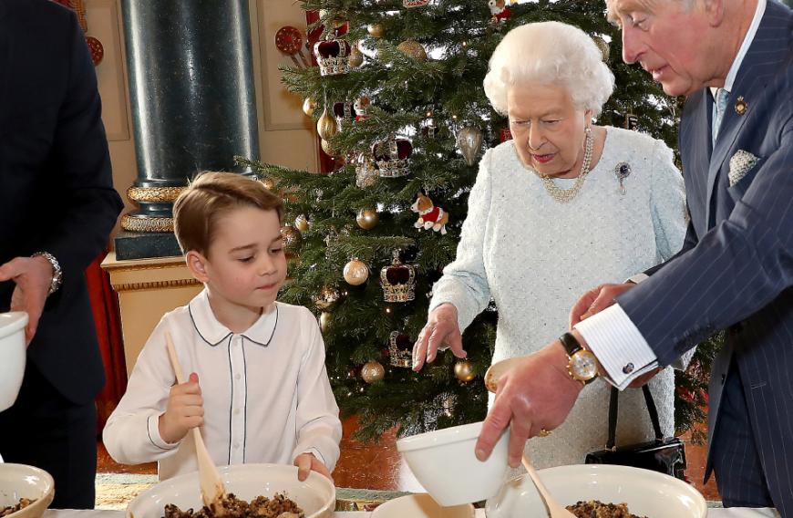Ihre Tee-Partys sollen schon jetzt die Gespräche im britischen Königshaus bestimmen - dabei ist George gerade mal sechs Jahre jung.