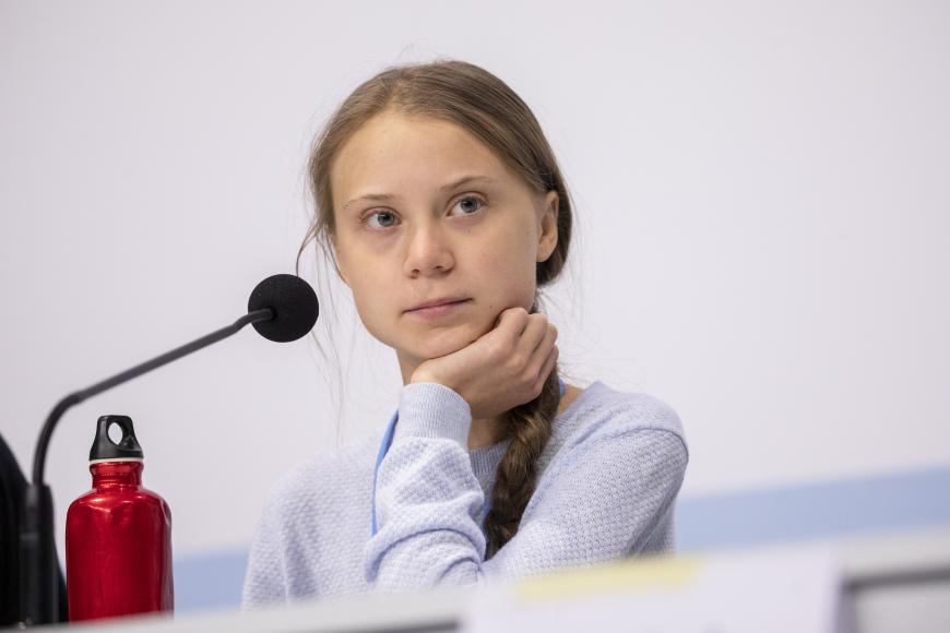 Greta Thunberg wirkt müde und abgeschlagen, ist außerdem erschreckend dünn geworden.