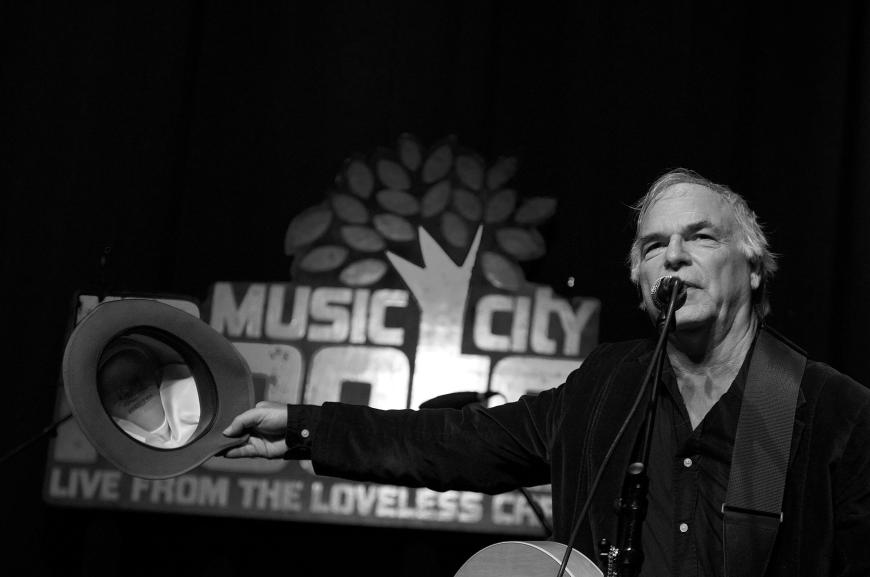 David Olney starb am Samstag bei seinem Konzert.