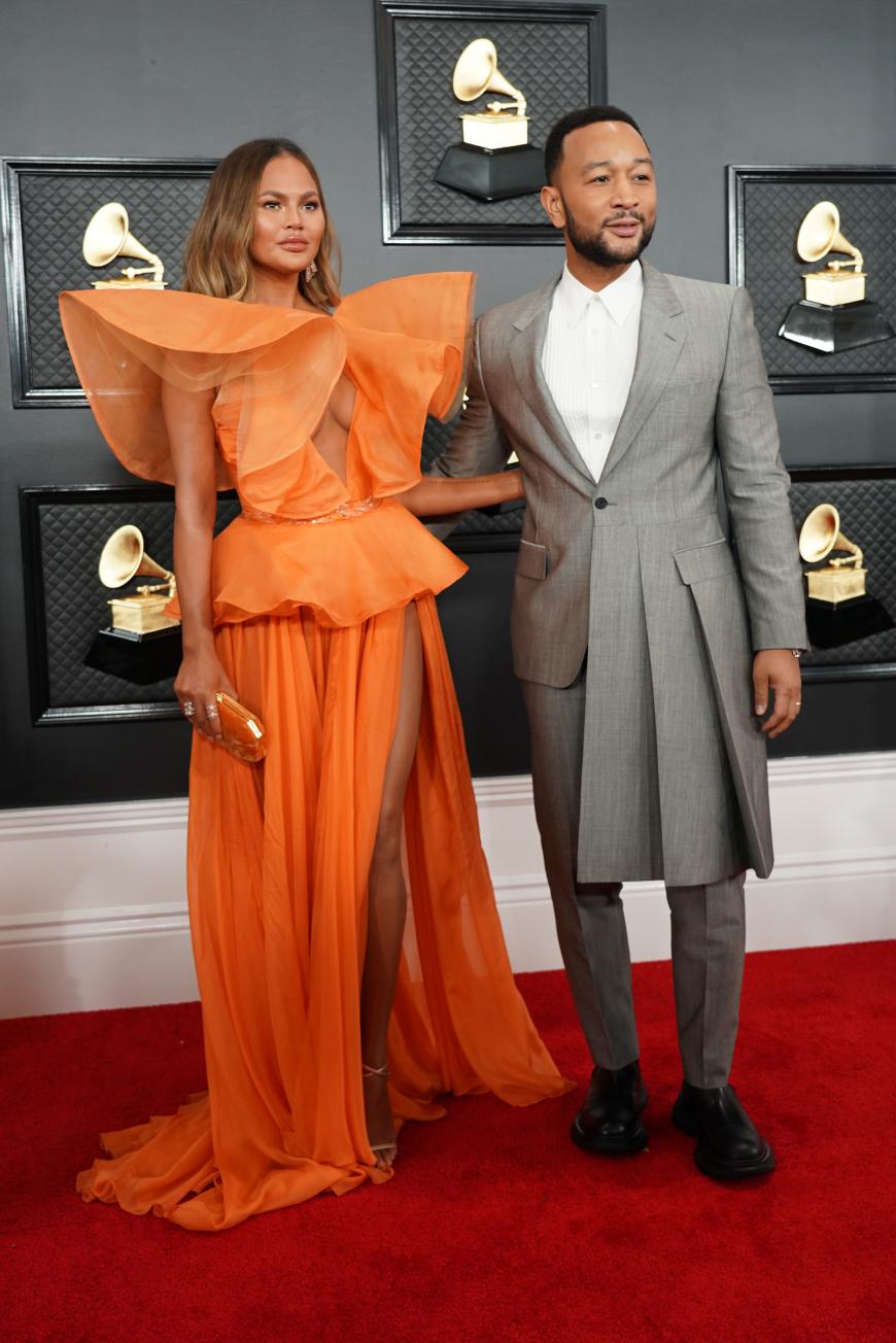 Auch ihr Ehemann John Legend sah in seinem Frack richtig schick aus.
