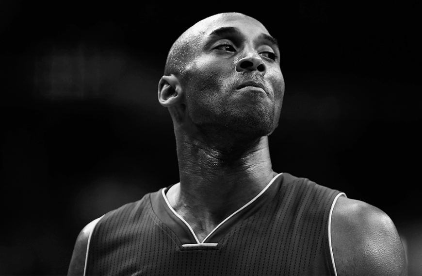 Basketball-Legende Kobe Bryant stirbt bei einem Helikopter-Absturz.