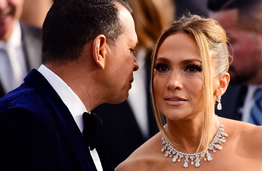 Der Stress soll sich auch negativ auf ihre Beziehung mit A-Rod auswirken.