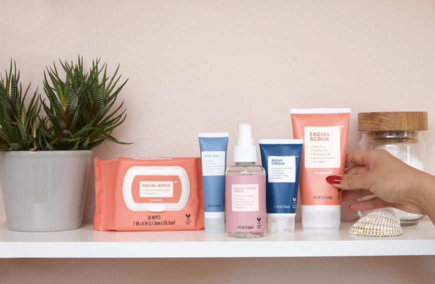 Vier Produkte sind dabei unverzichtbar und sorgen Schritt für Schritt für den ultimativen Glow.