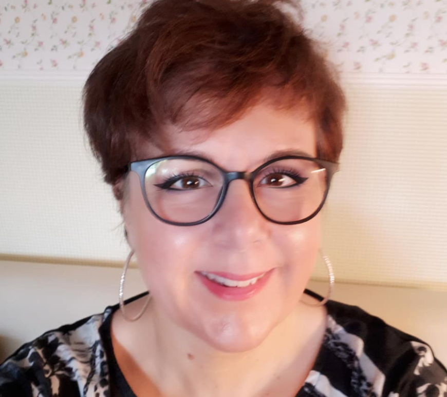 In den letzten Monaten nahm Iris 30 Kilo ab und wurde sogar Curvy-Model.
