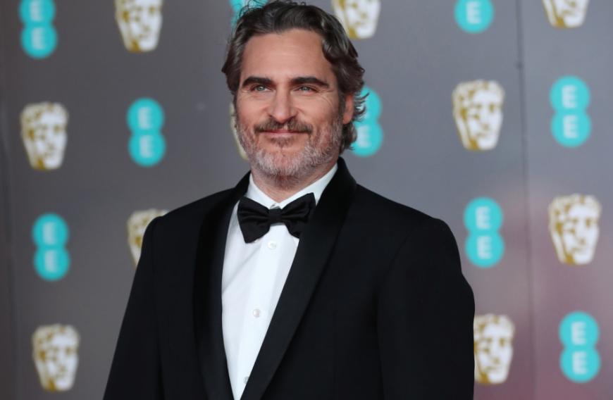 Auch Joaquin Phoenix könnte heute einen der größten Preise mit nach Hause nehmen: In der Rolle des Jokers ist er seiner Konkurrenz einiges voraus.