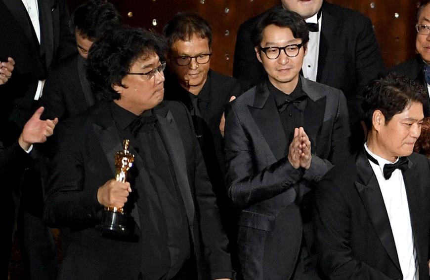 Regisseur und Produzent Bong Joon Ho und die Crew von