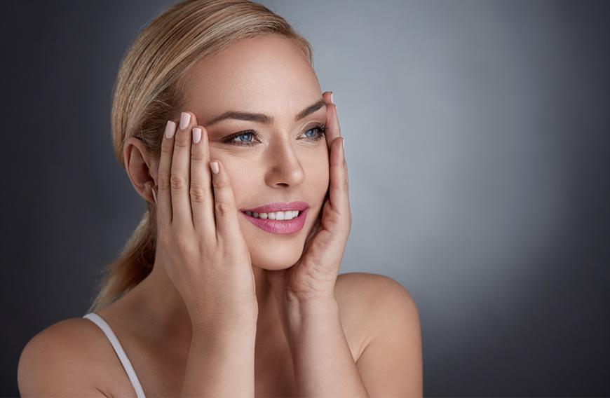 Wichtig ist, dass du schon in jungen Jahren Anti-Aging-Maßnahmen ergreifst – dann kannst du im Alter bis zu 10 Jahren jünger aussehen.