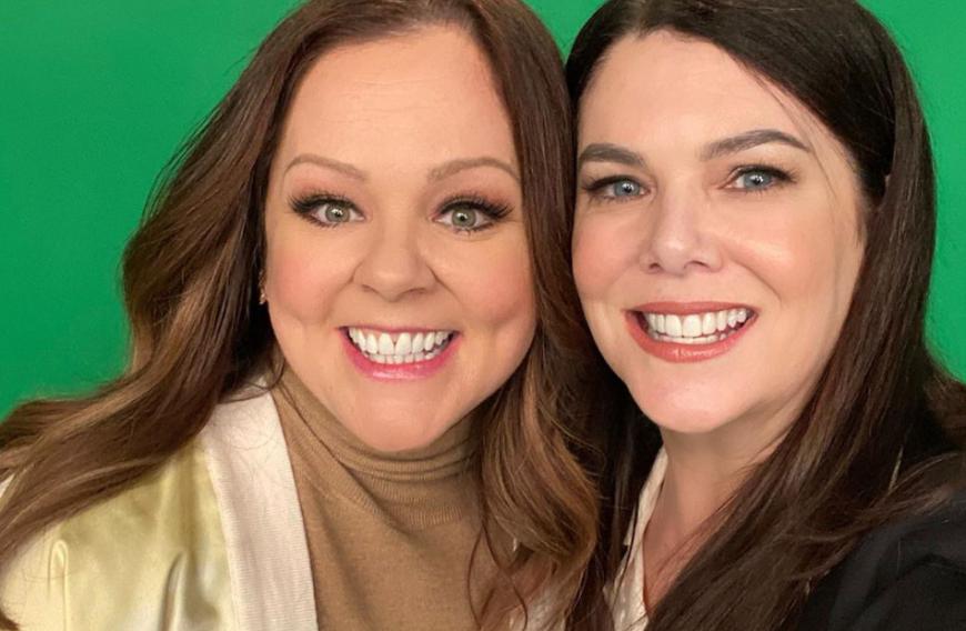 ... umso größer ist die Aufregung über dieses Selfie. Sookie-Darstellerin Melissa McCarthy mit Serien-BFF Lorelai (Lauren Graham).