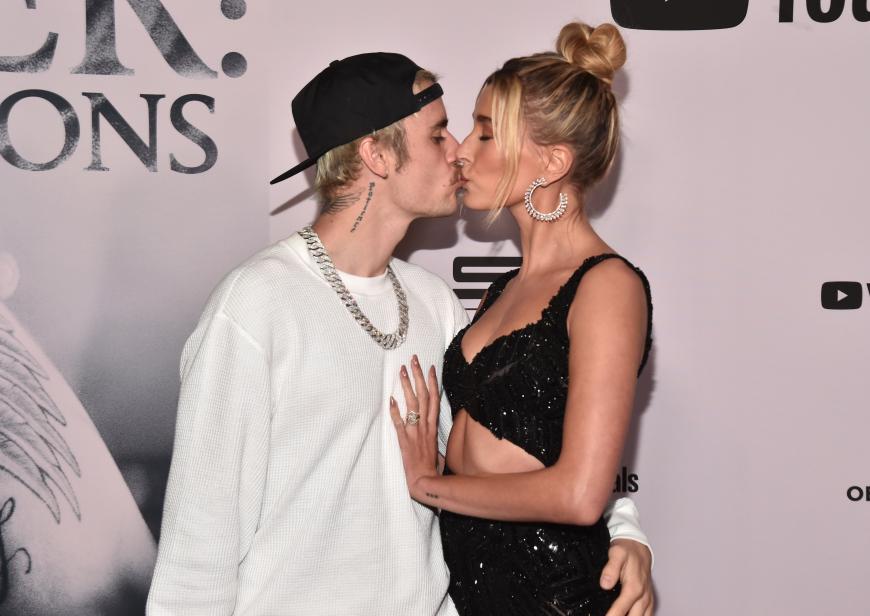 Sie eroberte sein Herz: Model Hailey Bieber gab dem Interpreten im September 2018 still und heimlich das Ja-Wort, bevor das Paar seine große Hochzeitsfeier im Sommer 2019 nachholte.