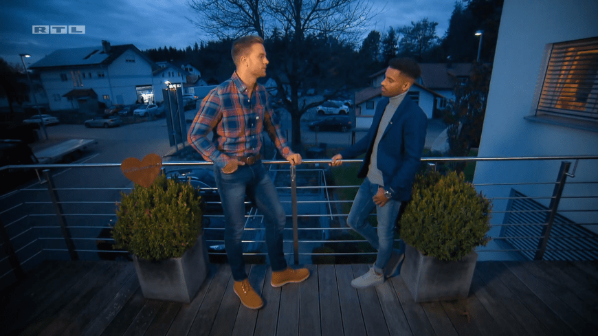 Desirees Bruder gegenüber verschwieg er seine wilde Vergangenheit.