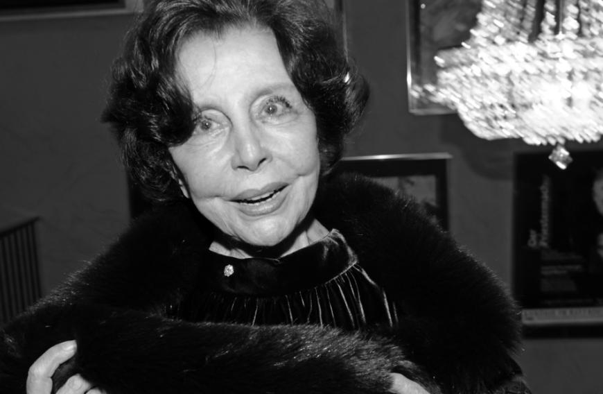 Sie war ein Star des deutschen Heimatfilms: Sonja Ziemann ist tot. Sie starb am 18. Februar 2020 im Alter von 94 Jahren in München. In den 1950er Jahren gelang der Schauspielerin an der Seite von Rudolf Prack in der Operettenverfilmung