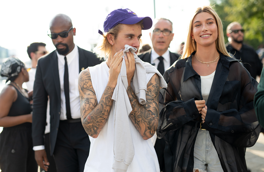 Justin Bieber geht es endlich wieder besser. Seine Frau Hailey verriet nun eine Last, die ihm das Leben schwer machte ...
