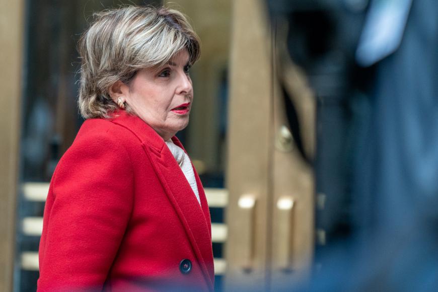Anwältin Gloria Allred ließ sich das nicht länger gefallen und stellte den britischen Royal jetzt öffentlich an den Pranger.