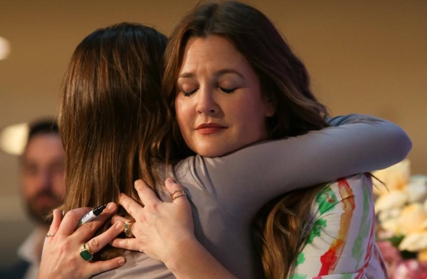 Drew Barrymore teilt traurige Gefühle mit ihren Fans.