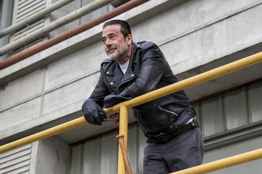 Nun sorgt eine bizarre Sex-Szene mit Ex-Bösewicht Negan, gespielt von Jeffrey Dean Morgan, für Furore im Netz.