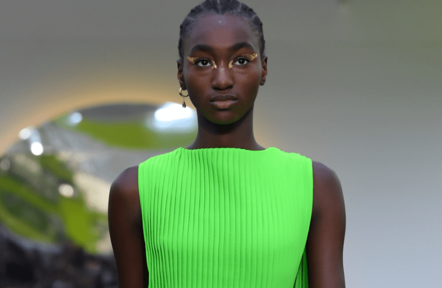 Knallig, knalliger, Neon-Looks! Junge Fashionistas kommen bei diesem Trend voll auf ihre Kosten.