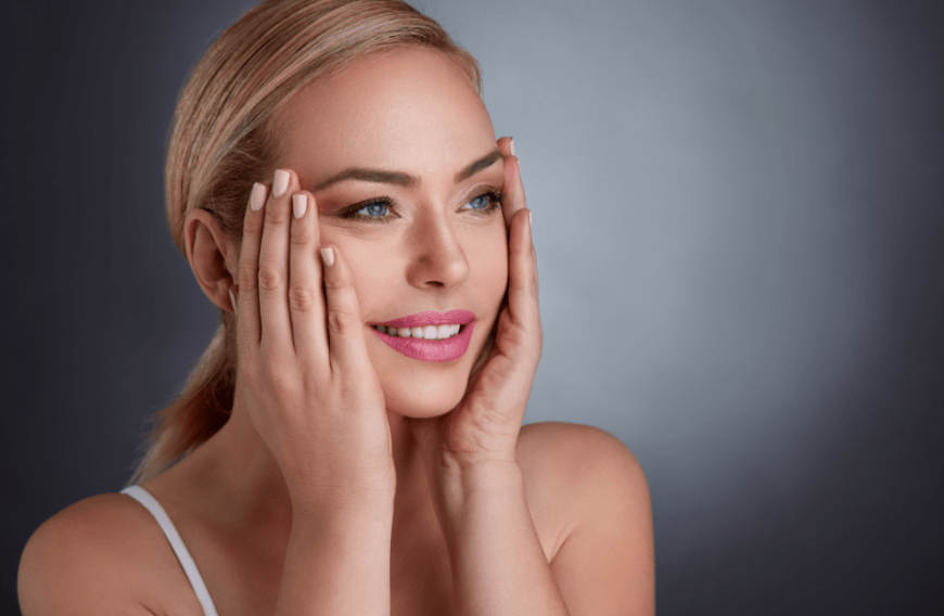 Vor allem das Vitamin-C-Serum gilt als absoluter Beauty-Booster und hat über 6.300 Top-Bewertungen.