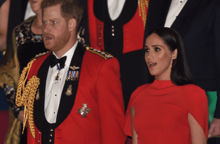 Sie können es kaum glauben: Kurz nach ihrem offiziellen Ausscheiden aus dem britischen Königshaus werden Harry und Meghan schon an der nächsten Front angegriffen!