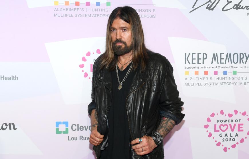 ... doch ihr Vater Billy Ray hat offenbar einiges gegen die Beziehung einzuwenden.
