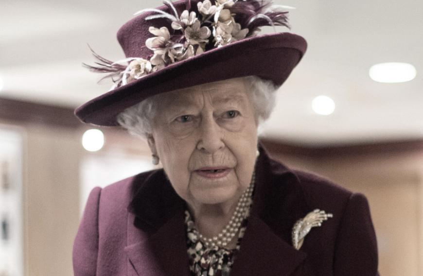 Pflichtbewusst oder völlig leichtsinnig? Queen Elizabeth II. soll laut Medienberichten trotz Coronavirus-Krise weiterhin arbeiten.