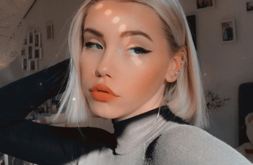 GNTM-Kandidatin Julia P. trägt jetzt wieder sehr kurze Haare.