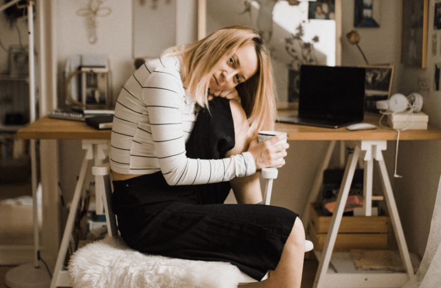 Weißt du einfach nicht, was du im Home-Office tragen sollst? Wir haben coole Looks gespotted ...