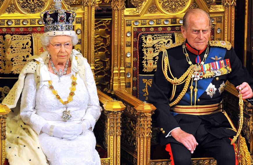 Mit 98 Jahren könnte eine Ansteckung auch für ihren Mann Prinz Philip lebensbedrohlich sein.
