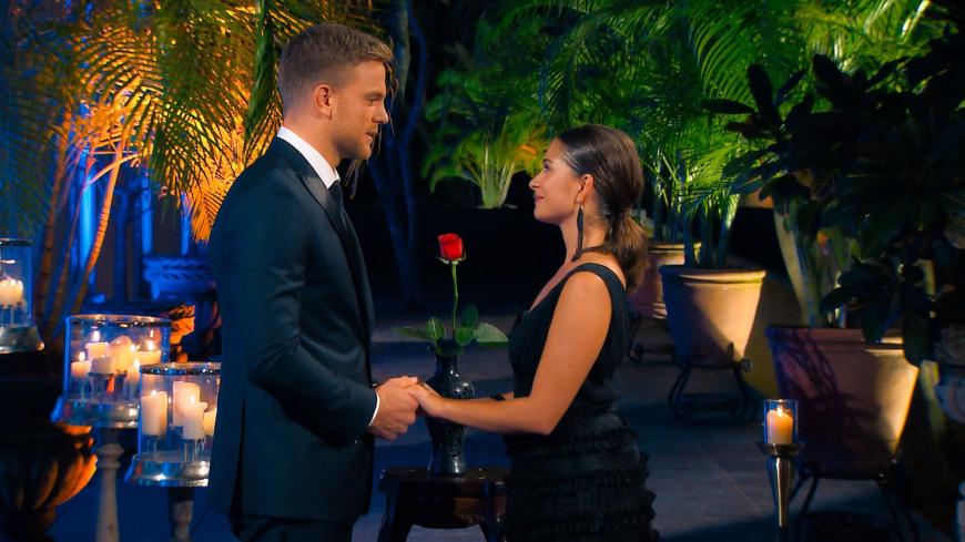... entschied sich Sebastian, Diana keine Rose zu geben. Ein Fehler?