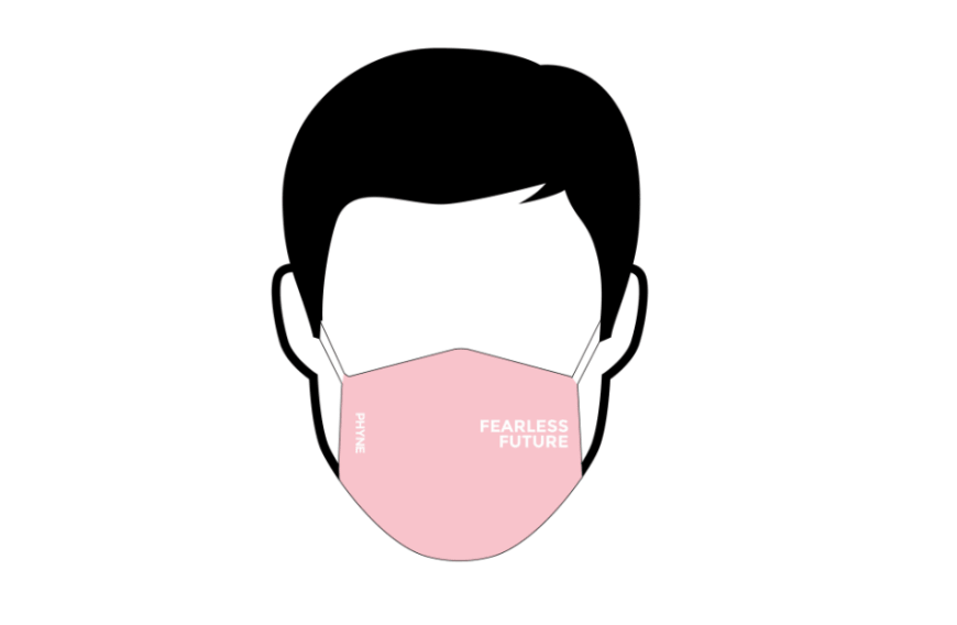 Im Onlineshop Phyne findest du Masken in verschiedenen Farben und mit verschiedenen Botschaften für je 9 Euro. Ab einer Bestellung von vier Masken bekommst du einen Rabatt von 2 Euro pro Maske.