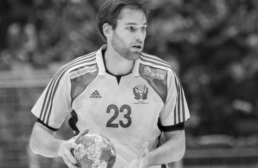 Trauer in der Welt des Sports: Profi-Handballer Fredrik Larsson ist mit nur 36 Jahren bei einem Verkehrsunfall ums Leben gekommen, wie die Deutsche Presse-Agentur mit einem Statement offiziell bestätigte: