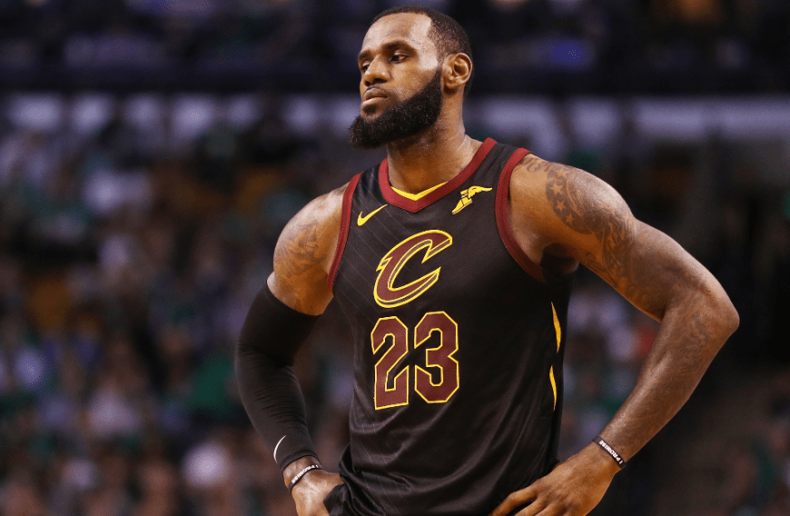 Auch Basketball-Legende LeBron James zeigte sich erschüttert von dem Fall: