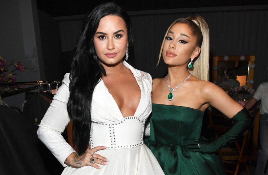 Demi Lovato und Ariana Grande schweben auf Wolke sieben. Die Sängerinnen machen ihr Liebes-Glück im Netz öffentlich.