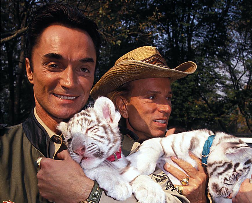 Das Magier-Duo Siegfried (r.) und Roy war unzertrennlich. Mit ihren Tiger-Shows wurden sie zu Kultfiguren in Las Vegas.