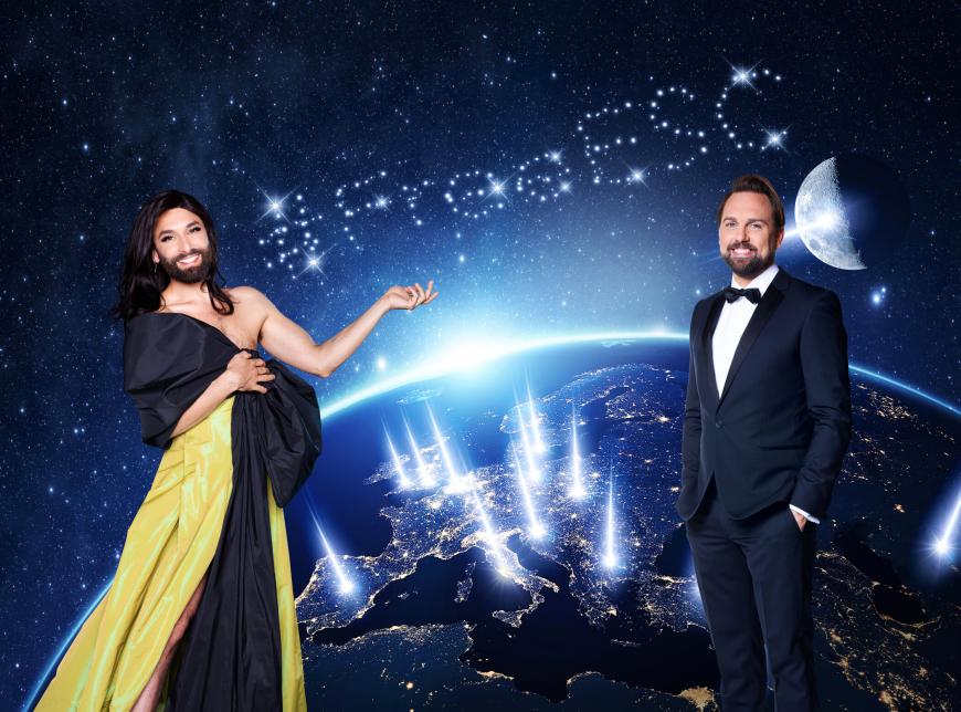Am 16. Mai findet der Free European Song Contest statt, bei dem Künstler aus 15 Ländern gegeneinander antreten werden. Wer für Deutschland an den Start geht, ist noch ein Geheimnis. Moderiert wird das Spektakel von ESC-Siegerin Conchita Wurst (l.) und Steven Gätjen (r.).