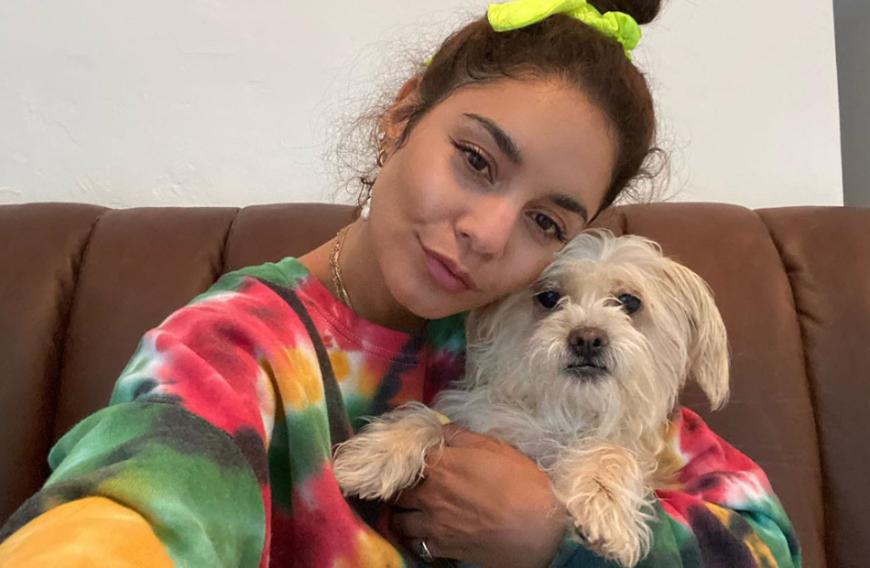 Kleines Fotoshooting mit dem Vierbeiner: Vanessa Hudgens liebt ihre Hundedame Darla. Regelmäßig postet die