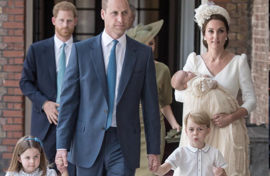 ... und auch, dass sie weniger Zeit für ihre drei Kinder Prinz George, 6, Prinzessin Charlotte, 5, und Prinz Louis, 2, hat, soll der Ehefrau von Prinz William stark zusetzen.