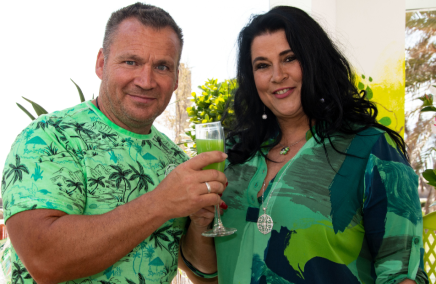 Wer dieses Jahr an der RTL-Sendung teilnehmen wird, ist noch unbekannt. Doch Gerüchten zufolge sollen Iris Klein und Ehemann Peter Klein auf den Bauernhof ziehen.